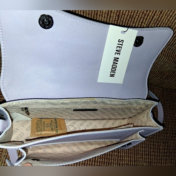 Steve Madden Galactic Lilac Compact Handbag With Chain Accent - Picture 8 of 13